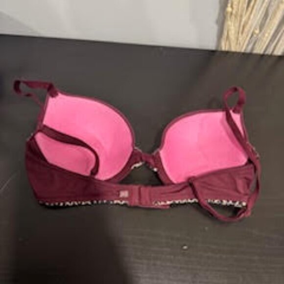 Pink Bra - Picture 2 of 2